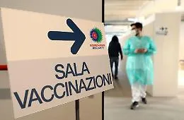 Piano vaccini, arriva anche J&amp;J e ci sono le scorte Moderna: ecco cosa ci aspetta
