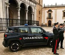 Sale a Monreale su una sola ruota e mette il video sui social: multato