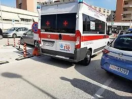 Stava soffocando, salvato dalla moglie e dall'operatore del 118