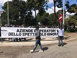 Lavoratori dello spettacolo in piazza a Palermo: &laquo;Siamo allo stremo&raquo;