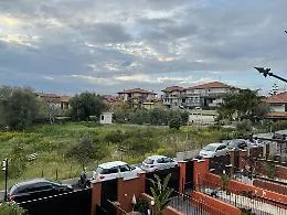 Catania: al Parco Alan Turing le erbacce sono pi&ugrave; alte degli alberi