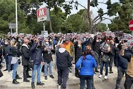 &laquo;Tagliati fuori&raquo;: a Palermo la rabbia di barbieri e parrucchieri