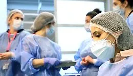 Covid, l'incidenza dei nuovi casi torna a crescere in Italia ma non in Sicilia