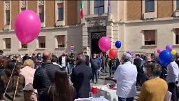 &ldquo;Mai pi&ugrave; chiusi&rdquo;, i ristoratori ennesi apparecchiano i tavoli in piazza