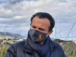 Messina, il sindaco De Luca: &laquo;Troppi assembramenti, il 1&deg; maggio chiudo&raquo;