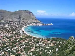 Spiagge, arriva il via libera al Piano per l'utilizzo del demanio
