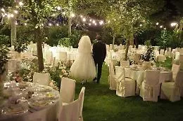 Dal giugno riprendono i matrimoni, ecco le regole per i banchetti
