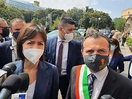 Baraccopoli, il ministro Carfagna a Messina: &laquo;Risolta una vergogna nazionale&raquo;