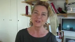 Monica Guerritore in campo con i volontari della Rete Civica della Salute