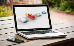 Vendita online di farmaci illegali, la Procura di Palermo oscura 34 siti