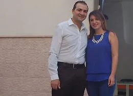 Insegnante morta dopo il vaccino, il marito in piazza a Gela: &laquo;Zelia tradita dalle istituzioni&raquo;