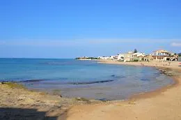 Legambiente, i circoli della provincia di Ragusa invitano i Comuni a fare rispettare la pulizia delle spiagge da parte dei concessionari