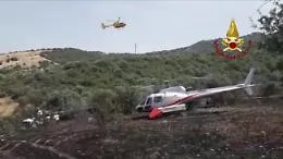 Elicottero antincendio vigili del fuoco cade in Sardegna: illeso il pilota