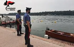 Cadavere su una barca nel lago di Garda: si cerca una seconda persona