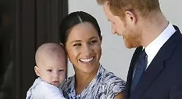 Royal Family, Archie potrebbe non essere principe per volere del nonno Carlo
