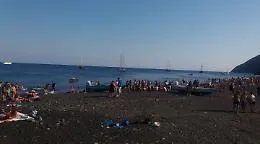 Diecimila visitatori al giorno, Stromboli e Panarea dicono no al turismo &ldquo;mordi e fuggi&rdquo;