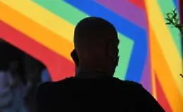 Diciottenne suicida a Torino: su Instagram "morte a gay"