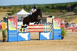 &laquo;Fiera mediterranea del cavallo&raquo;, Ambelia chiude tra amazzoni, cavalieri e giochi di fuoco