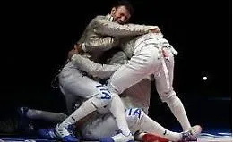 Montano, alla quinta Olimpiade, trascina la sciabola in finale: medaglia d'argento.  Pugilato, Irma Testa &nbsp;in semifinale