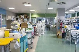 Occupazione posti letto Covid, la Sicilia sale al 12%: la soglia zona gialla &egrave; al 15%