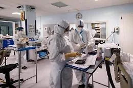 Covid, in Sicilia ricoveri sotto la soglia critica: la zona gialla quasi inevitabile