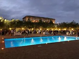 I bianchi di 32 cantine insieme per "Piccolo &egrave; bello" in una serata funky