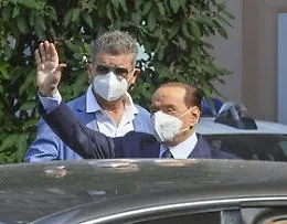 Berlusconi ricoverato al San Raffaele di Milano