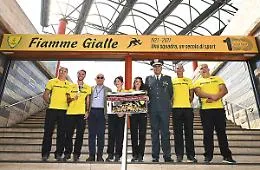 Fermata-metro a Roma con i campioni delle Fiamme Gialle