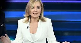 Femminicidi, la Palombelli si chiede in tv se non sia anche colpa delle donne ed &egrave; bufera