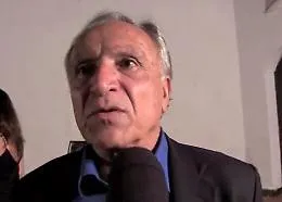 Lo tamponano, la lite e poi l'aggressione: sindaco di Rometta finisce in ospedale