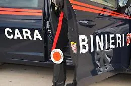 Giovane catanese senza fissa dimora aggredisce tre persone a Cesenatico: arrestato
