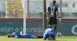 Calcio Catania, tra beffa e autolesionismo: regala al Bari la vittoria in pieno recupero