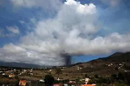 Alle Canarie erutta il vulcano sull'isola di La Palma