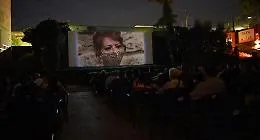 Applausi e consensi all'Arena Adua di Catania per "Milena, la luna"