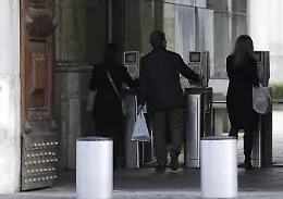 Obbligo Green pass, dai controlli agli stipendi sospesi: cosa cambia nei posti di lavoro