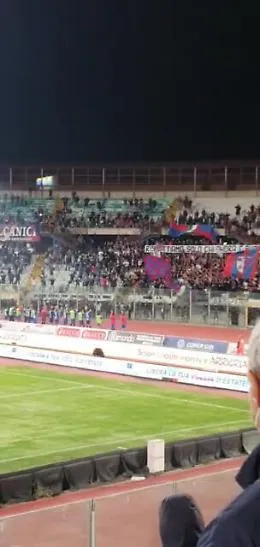 Catania, i tifosi tornano in Curva Nord dopo 600 giorni: il video dei cori