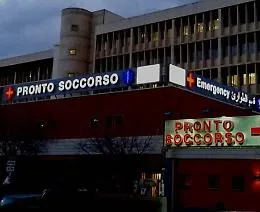 Protesi gli buca l'intestino, la famiglia dell'imprenditore morto: &laquo;Era stato operato al Civico&raquo;
