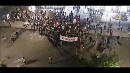 Catania, corteo contro il green pass organizzato da Forza Nuova (ma in piazza anche gli Antagonisti)