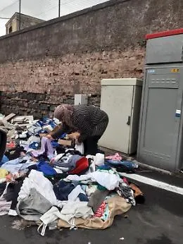Catania: "Chi ci aiuta a spostare il mercatino di via Forcile?"