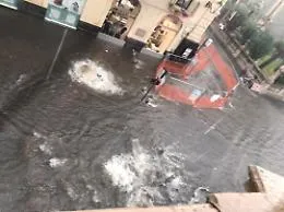 Nubifragio a Catania, piazza Duomo &egrave; un lago