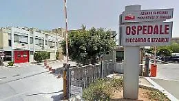 Vittoria, sprangate in testa al padre dopo una lite: fermato sedicenne