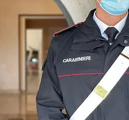 "Arrotondavano" il reddito di cittadinanza con spaccio droga: arresto e denuncia