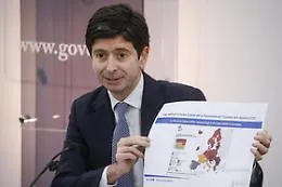 Vertice Covid a Palazzo Chigi: &laquo;Vaccino resta l'unica strada. Terze dosi ci sono per tutti&raquo;