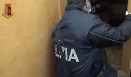 Indennit&agrave; a falsi braccianti agricoli: tre arresti nel Catanese e 80 indagati