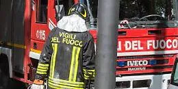 Crolla un solaio in via Fenga, una donna ferita