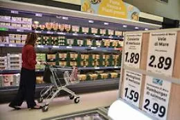 Istat, inflazione al rialzo: prezzi in crescita del 3%