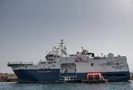 Geo Barents fa rotta verso Messina: a bordo 186 migranti e 10 cadaveri