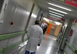 In Sicilia il Covid cresce tra i giovanissimi: in una settimana 1.881 focolai