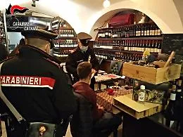 Esibiscono "Green pass" durante controllo in un bar ma erano falsi intestatari