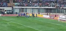 Derby Catania-Palermo, lo stadio &ldquo;salta&rdquo; coi rossazzurri dopo la vittoria e la Nord esplode di gioia: video